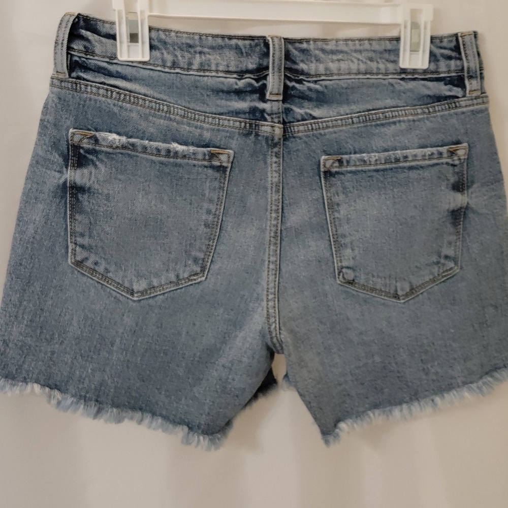 EUC KanCan Sz 28 Style Estilo  Distressed Denim Shorts - Picture 3 of 8